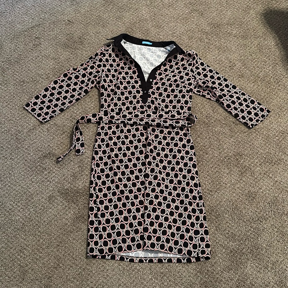 J McLaughlin Catalina Cloth Tie Waist Dress in Link Pattern, Size medium , NWOT